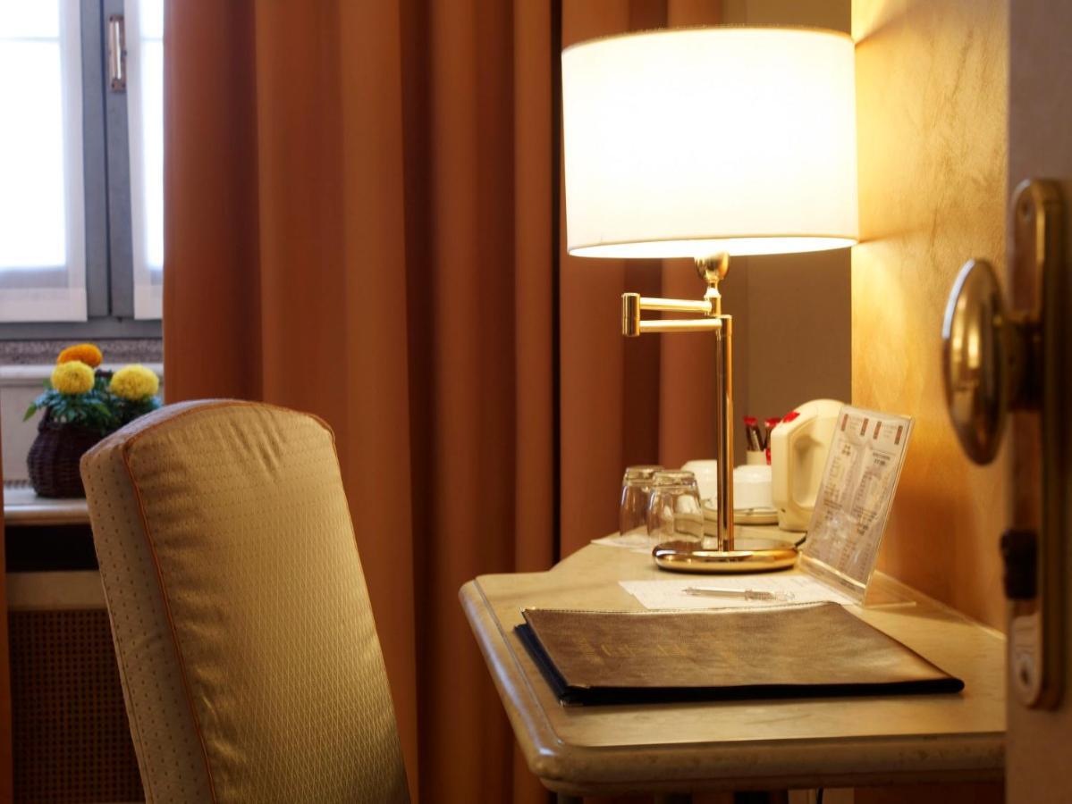 Hotel Parco Borromeo - Monza Brianza 체사노마데르노 외부 사진