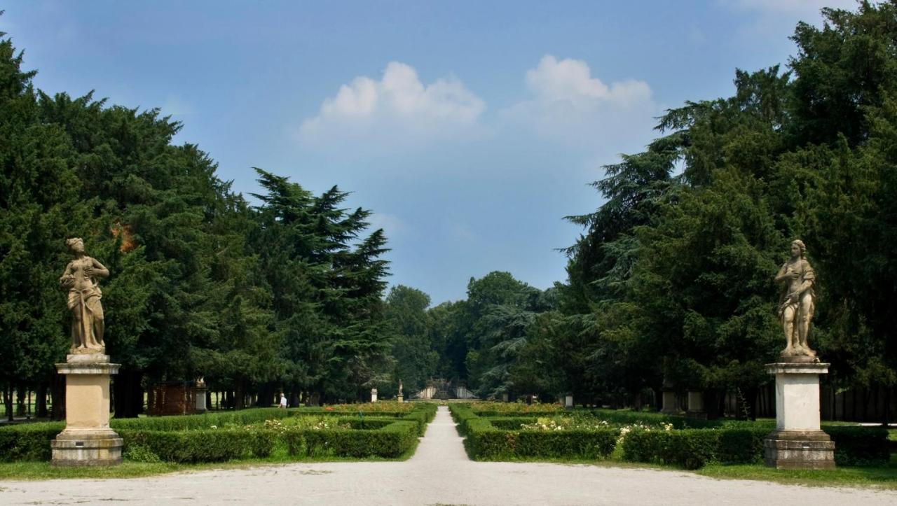 Hotel Parco Borromeo - Monza Brianza 체사노마데르노 외부 사진