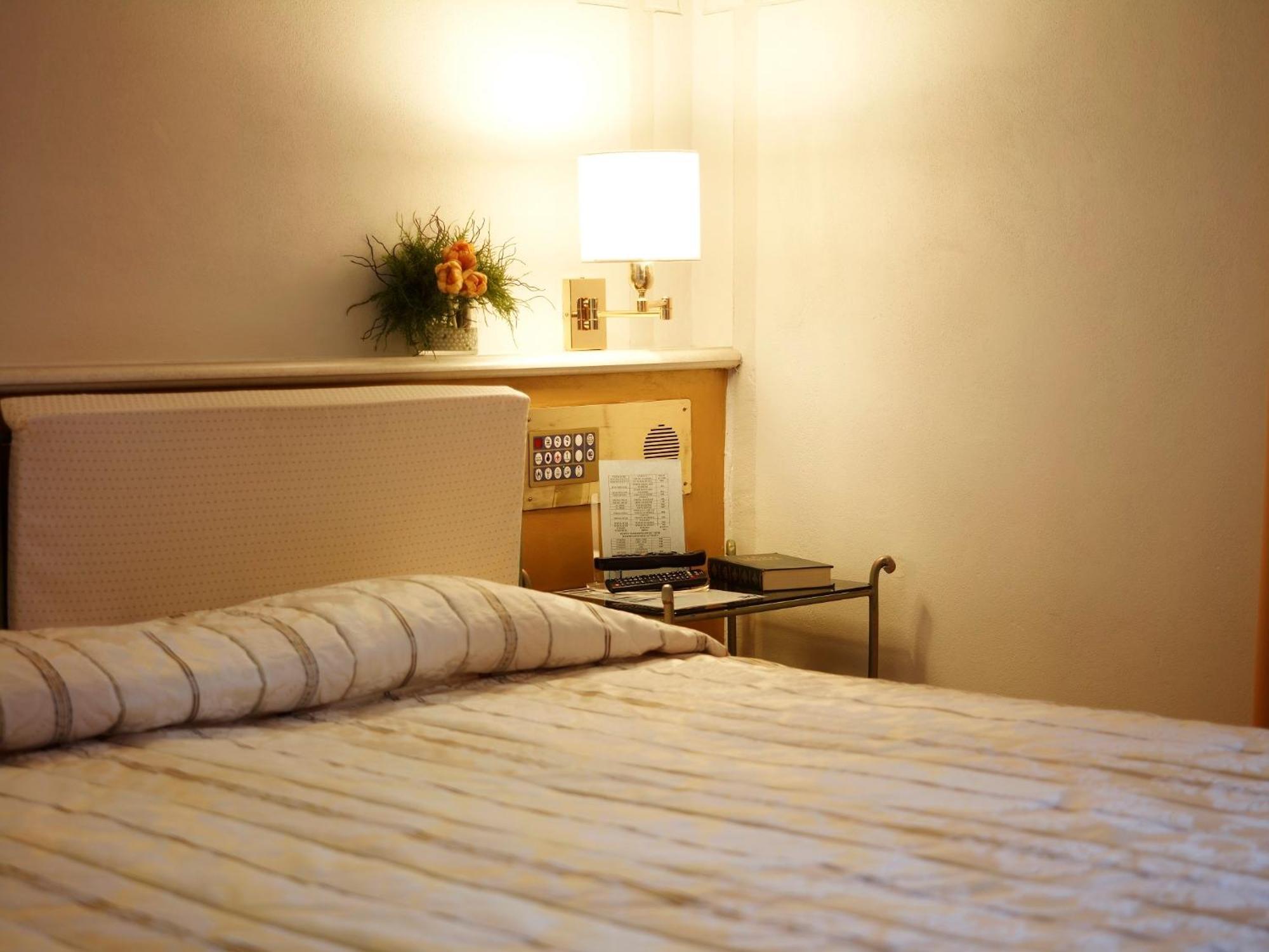 Hotel Parco Borromeo - Monza Brianza 체사노마데르노 객실 사진